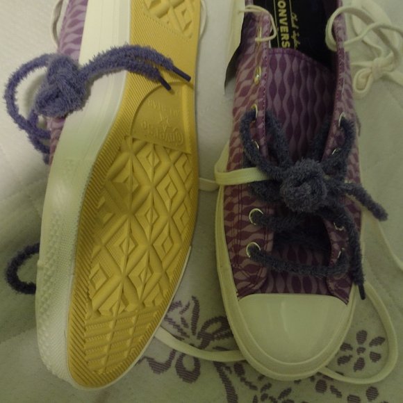 Converse sneakers 12 - Picture 7 of 16